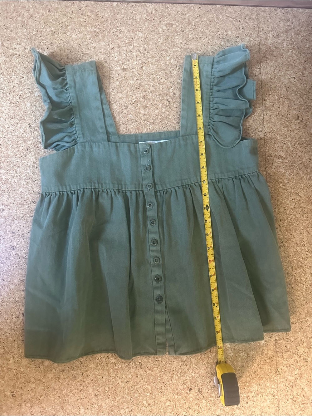 THE GREAT. Ruffled Square-Neck Button-Front Tank - Sage - Picture 4 of 8